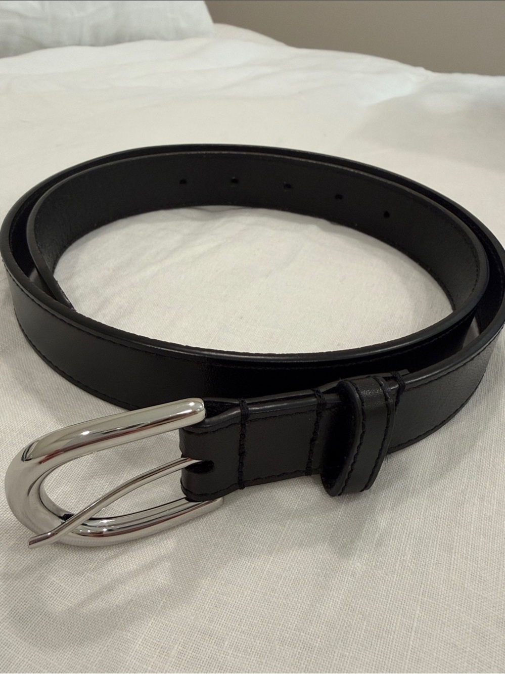 Aritzia black leather belt size small
